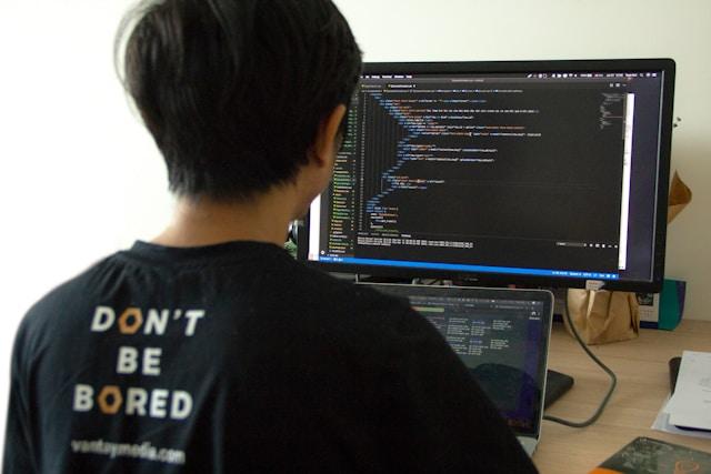Code & Play Corne